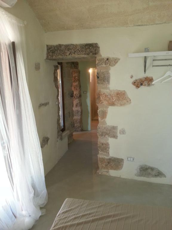 La Torre Di Merlino Patù Стая снимка