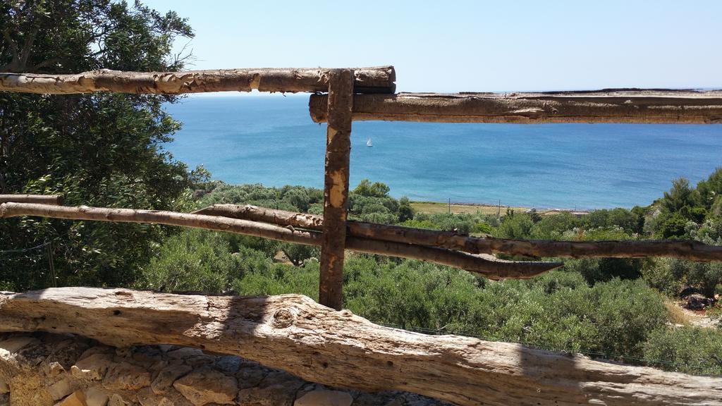 La Torre Di Merlino Patù Екстериор снимка